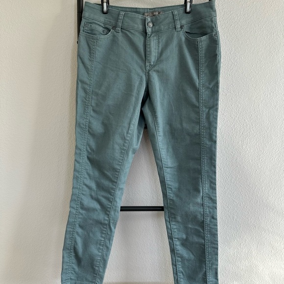 prAna Carlotta Crop Capri Pants Starling Green. Size 10/30. - Picture 8 of 13
